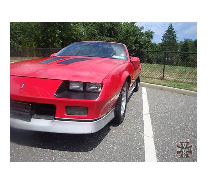 Left Front Notice Small dent on fender